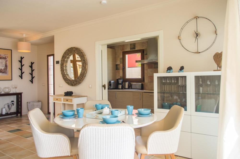 Luxurious Villa With Amazing Sea View And Pool Caleta De Fuste Exterior photo